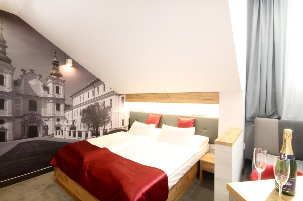 Hotel Strážnice Eksteriør billede